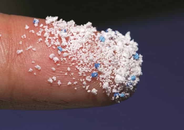 What are microplastics and how do we reduce them? | Vinmec