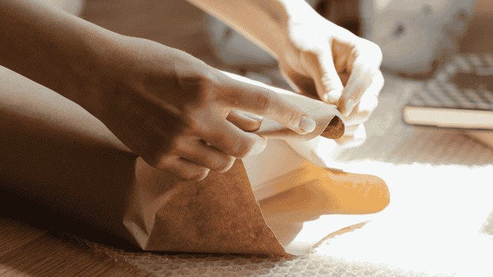 Quà Tặng 20/10 Cho Nhân Viên 5 Quà tặng luôn đi kèm gói quà