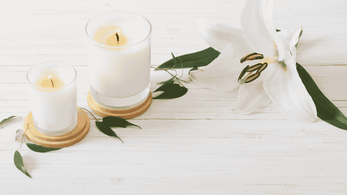 Những Món Quà Tặng 20/10 Ý Nghĩa Thể Hiện Phong Cách Sống Xanh 5 Nến thơm xanh - Những món quà tặng 20/10 ý nghĩa thể hiện phong cách sống xanh