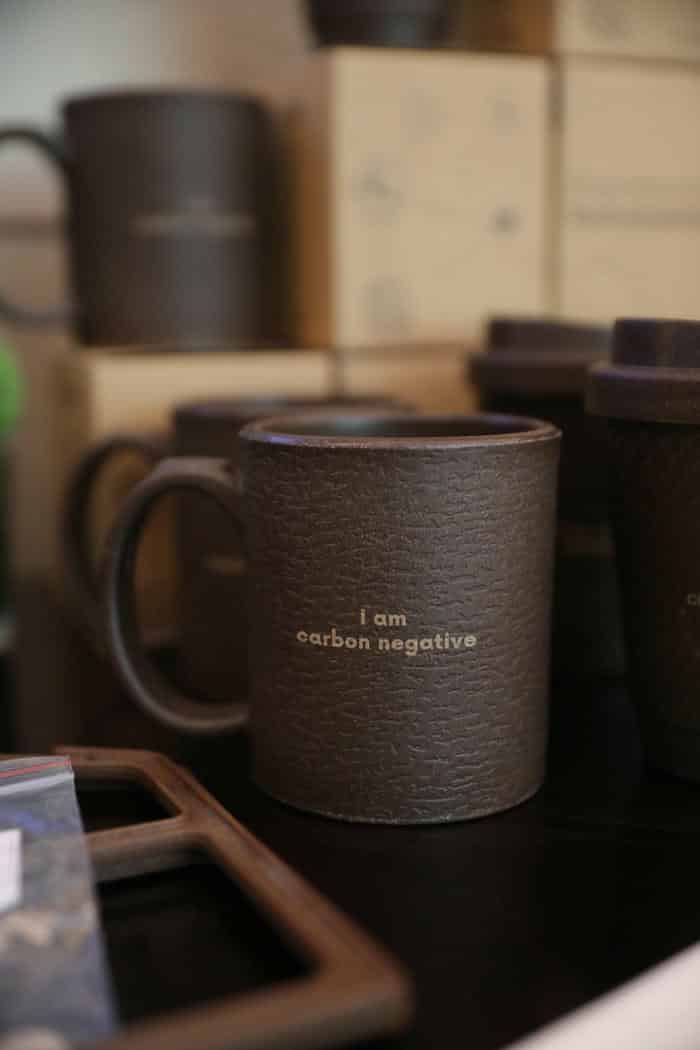 Ly Làm Từ Bã Cà Phê - Bước Ngoặt Mới Của Tái Chế 2 Ly Mug làm từ cà phê