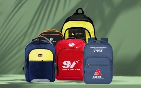 10+ Ý Tưởng Quà Tặng Thương Hiệu Giúp Nâng Cao Hình Ảnh Doanh Nghiệp 12 Balo - quà tặng khách hàng ấn tượng