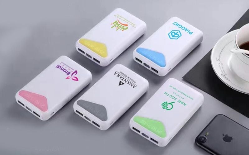 Top 10 Quà Tặng Khách Hàng Ấn Tượng Giúp Gây Dấu Ấn Thương Hiệu 9 Sạc dự phòng in logo quà tặng khách hàng ấn tượng